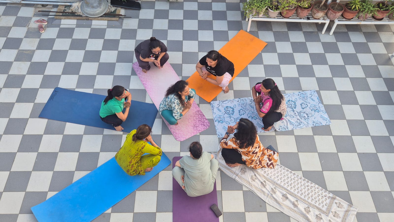 Outdoor group session photo